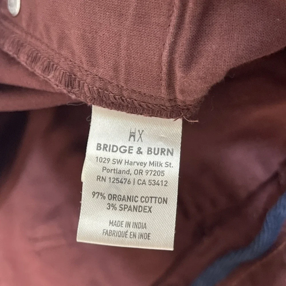 BRIDGE and BURN Mens Pants Red Khaki Chino Flat Front Twill Classic Outdoor 32R